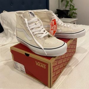 Sk8-Hi Vans